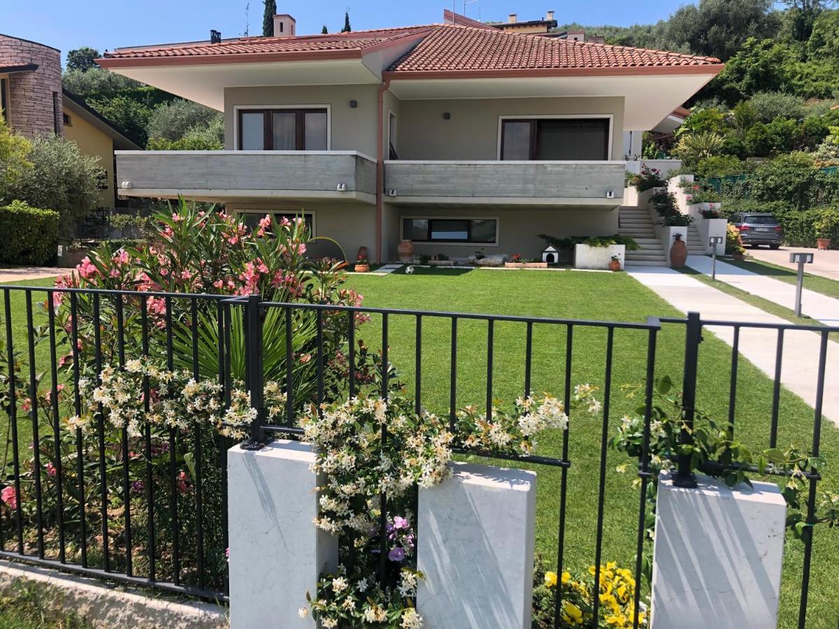 Residenza Villa Leonida 산탐브로지오 디 발폴리첼라 외부 사진